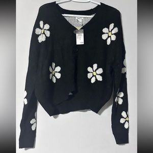 Rue 21 Daisy cardigan